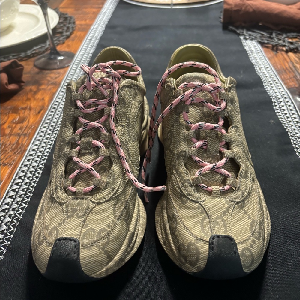 Gucci Beige Monogram Sneakers with Pink Laces